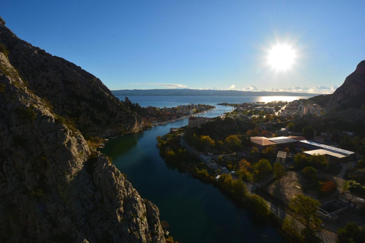 Apartment Mlija Omiš Eksteriør bilde